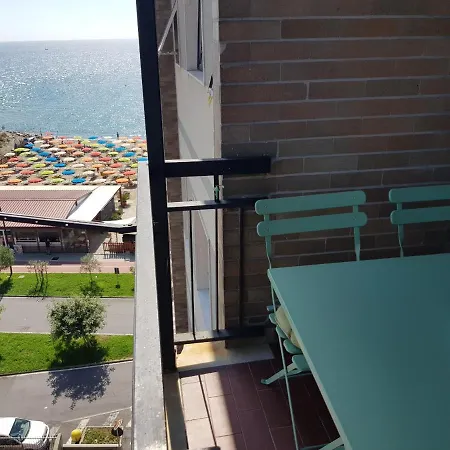 Frontemare Vado Ligure